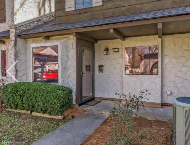 Main picture of 775 Highland Square Dr