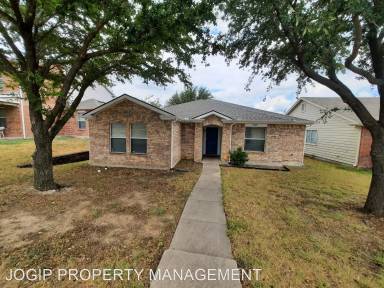 Main picture of 7525 Amber Dr