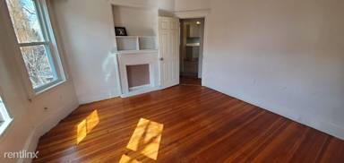 Main picture of 44 Ridgewood St