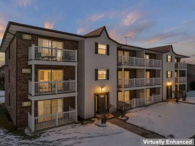 Main picture of 225 Gregory St