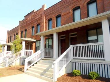 Main picture of 1509 N High St