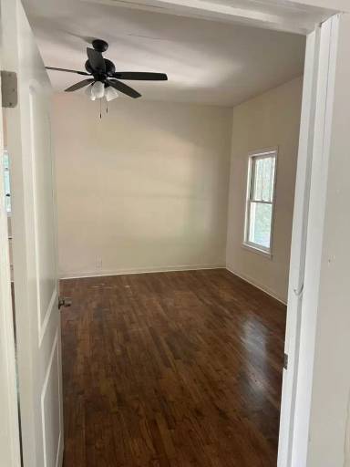 Main picture of 64 N Poplar St